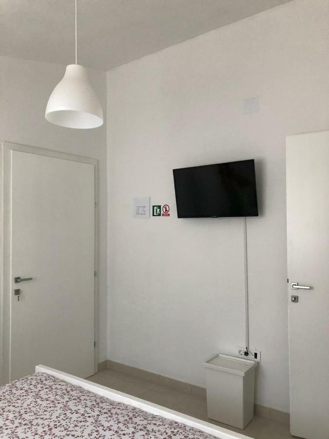 Rougemarin Apartments เซนญ์ ภายนอก รูปภาพ